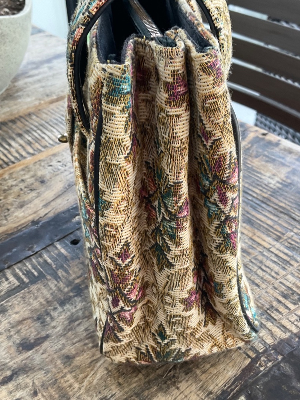 Kadin vintage tapestry purse. - Picture 10 of 14